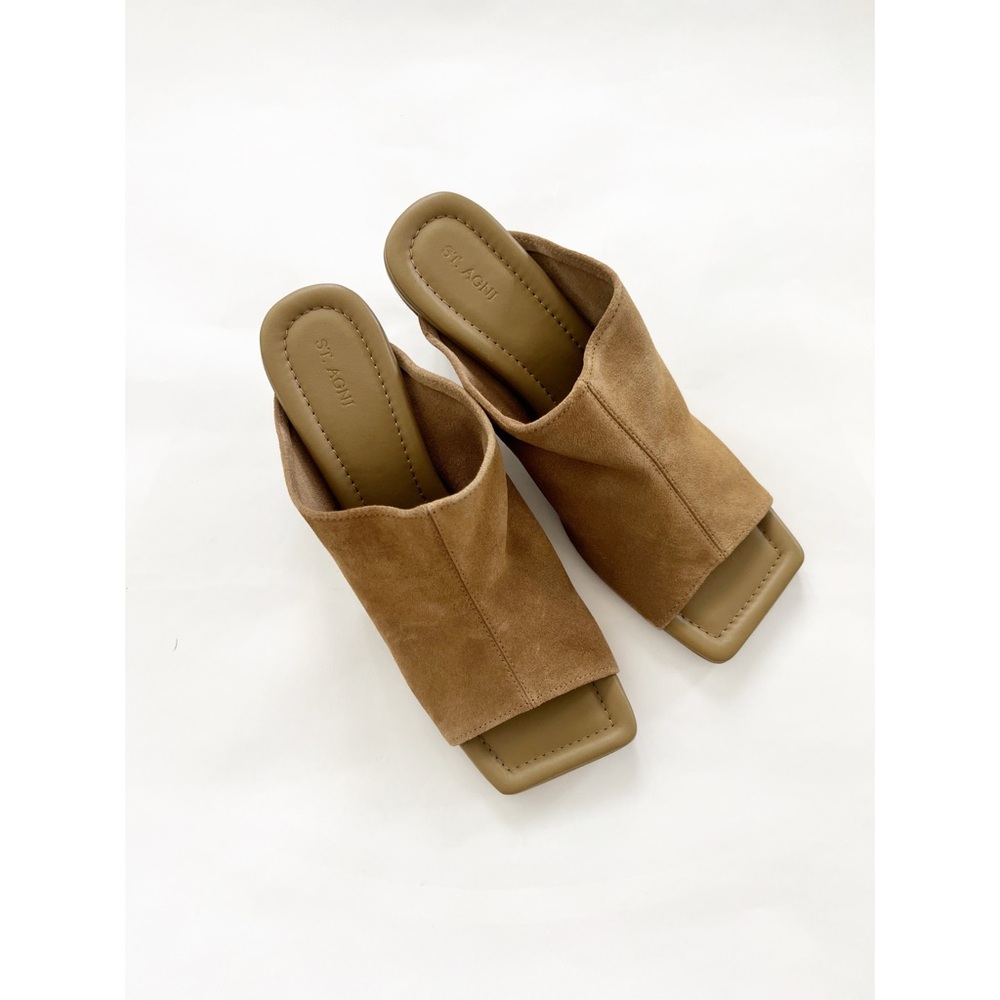 NWT St Agni Women's Suede Arc Wedge Heel in Oak 38